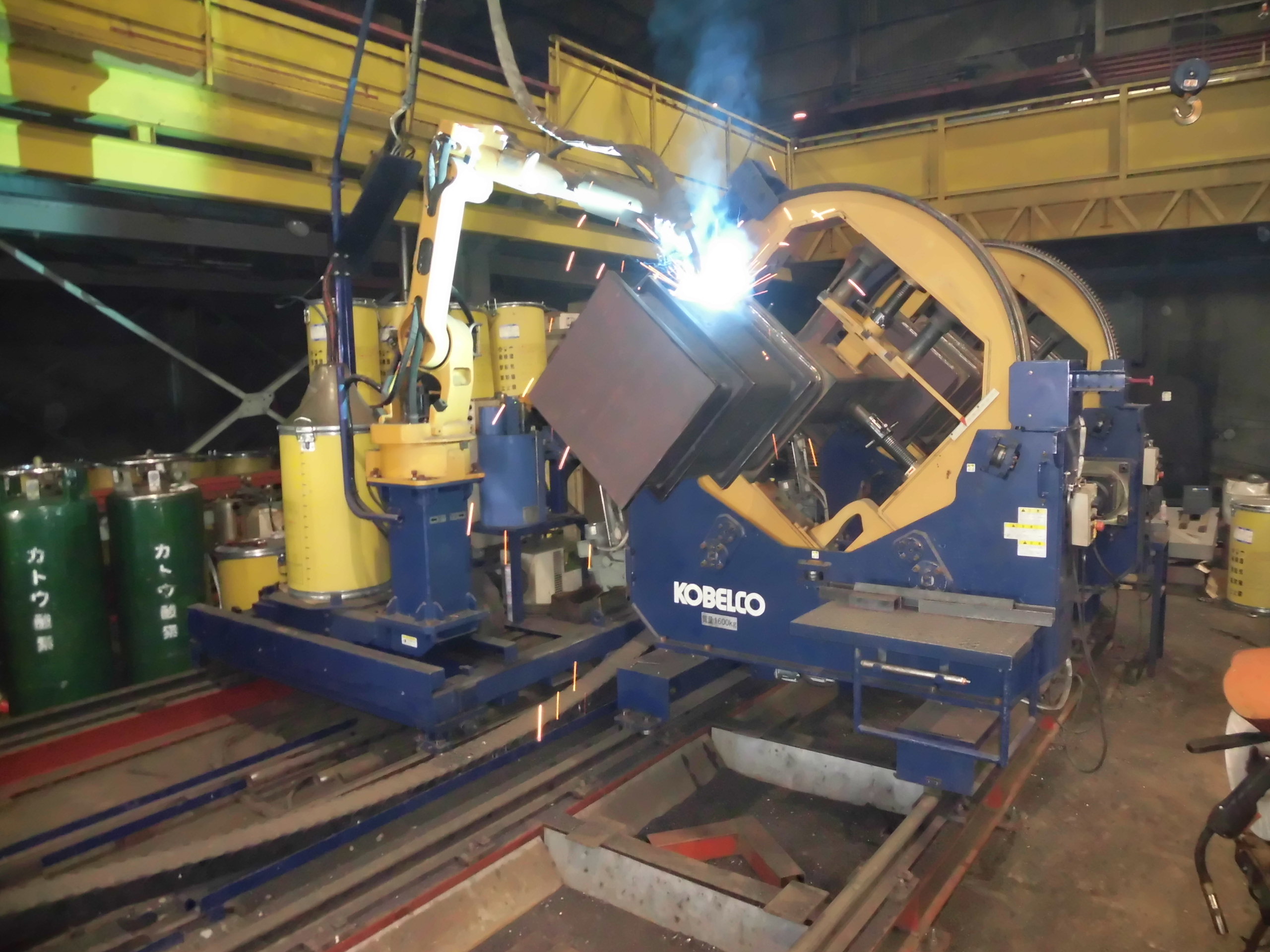 鉄骨柱溶接ロボットシステム